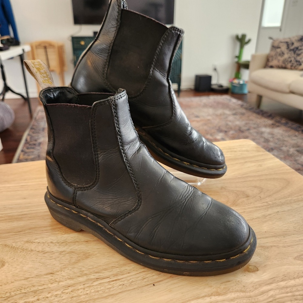 Dr. Marten's Black Vegan 2976 Felix Pull On Chelsea Boots EU 37 US 5M/UK 4 - Picture 15 of 15